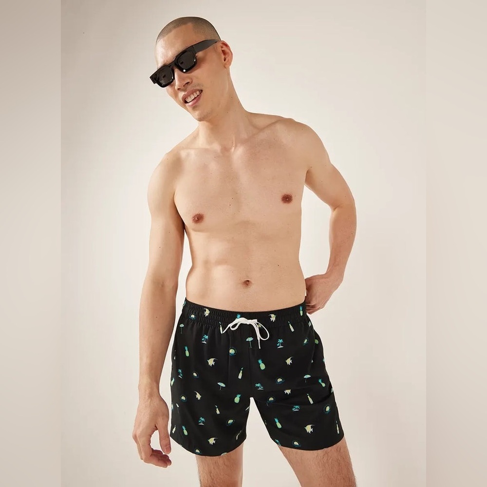 Chubbies The Beach Essentials Classic Swim Trunk